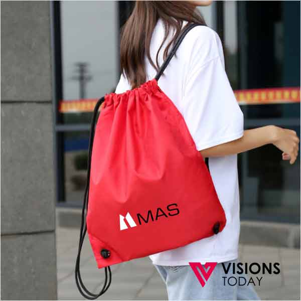 Visions Today offers customized drawstring bags printing in Colombo, Sri Lanka. We manufacture wide range of customized drawstring bags with any corporate branding. We can make it with your logo or any other detail or any customized design and size. Drawstring bag brings unexpected attraction to your brand effortlessly. Specially it is one of the most economical and also most attracting promotional gift you can have. We have done many thousands of draw string bags to many leading organizations, universities and fund raising projects.