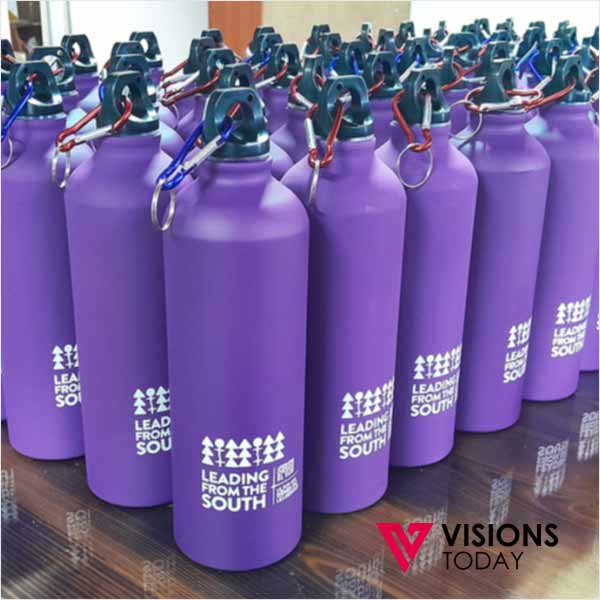 Visions Today offers color Aluminum bottle printing in Colombo, Sri Lanka. We use durable pad printing for Aluminum bottle branding for corporate gifts.