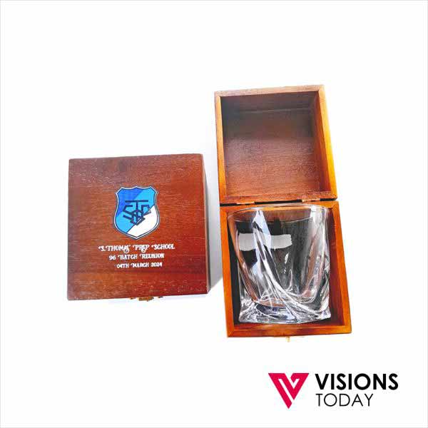 Visions Today manufacturers customized wooden boxes in Sri Lanka. We specialized in wooden gift boxes making with wide range of materials. Specially we use plywood and pine woods for boxes making.