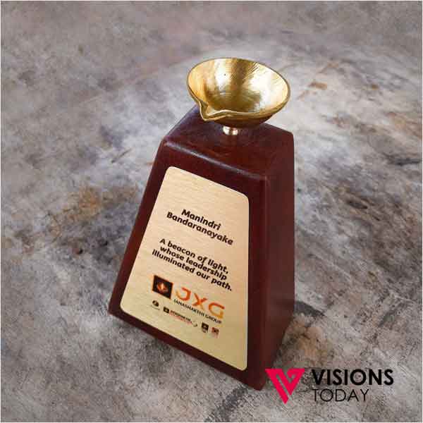 Visions Today offers customized minimal wooden trophies in Sri Lanka